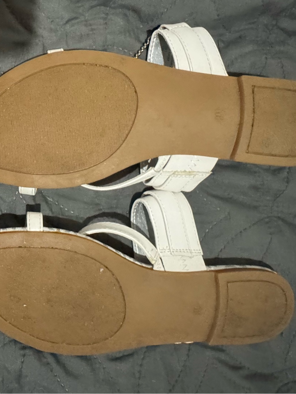 GBG Los Angeles  Women's Slip-On Sandals with Silver Chain Detail - Picture 3 of 4